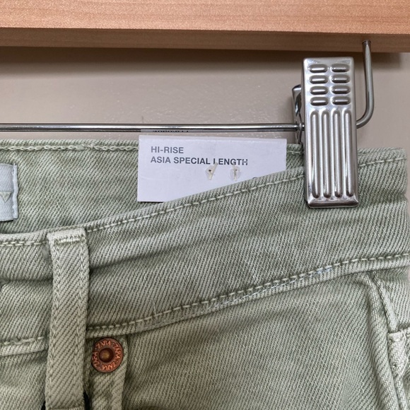 Zara Hi-Rise Juniors size 2 Denim Jeans in sage green color.  NWT. - Picture 5 of 15